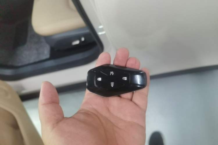 Used ARCFOX Alpha S5 2025 Facelifted 560MAX 185kW Vehicle Key