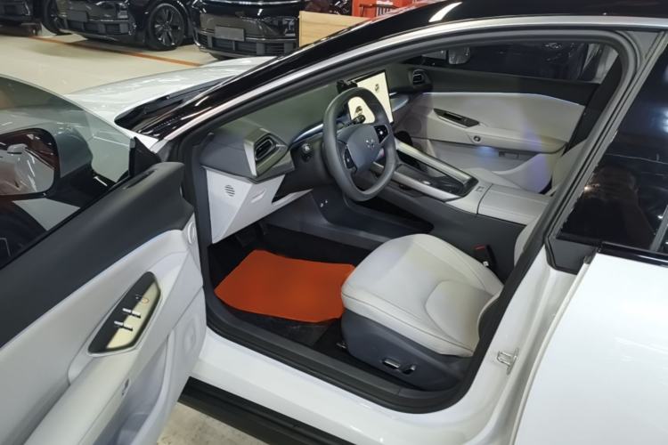 Used ARCFOX Alpha S5 2025 560MAX 185kW Driver Seat