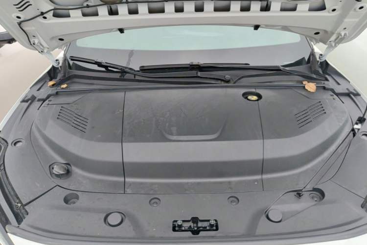 Used ARCFOX Alpha S5 2025 560MAX 185kW Engine Bay