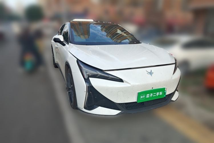 Used ARCFOX Alpha S5 2025 Facelifted 560PRO 185kW Front Right 45 Deg