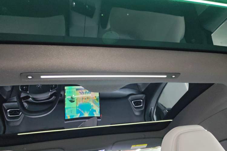 Used ARCFOX Alpha S5 2025 560PRO 185kW Headliner