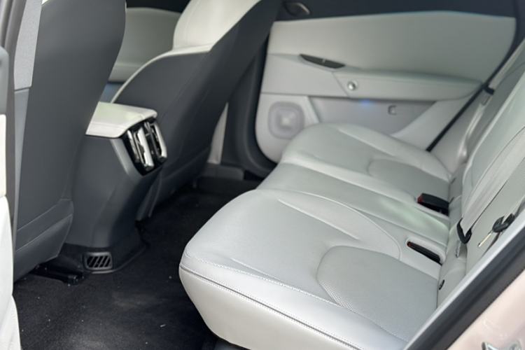 Used ARCFOX Alpha S5 2025 560MAX 185kW Interior 1