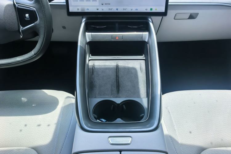 Used ARCFOX Alpha S5 2025 560PRO 185kW Interior 6