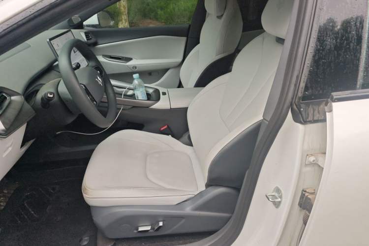 Used ARCFOX Alpha S5 2025 560PRO 185kW Left Front Seat