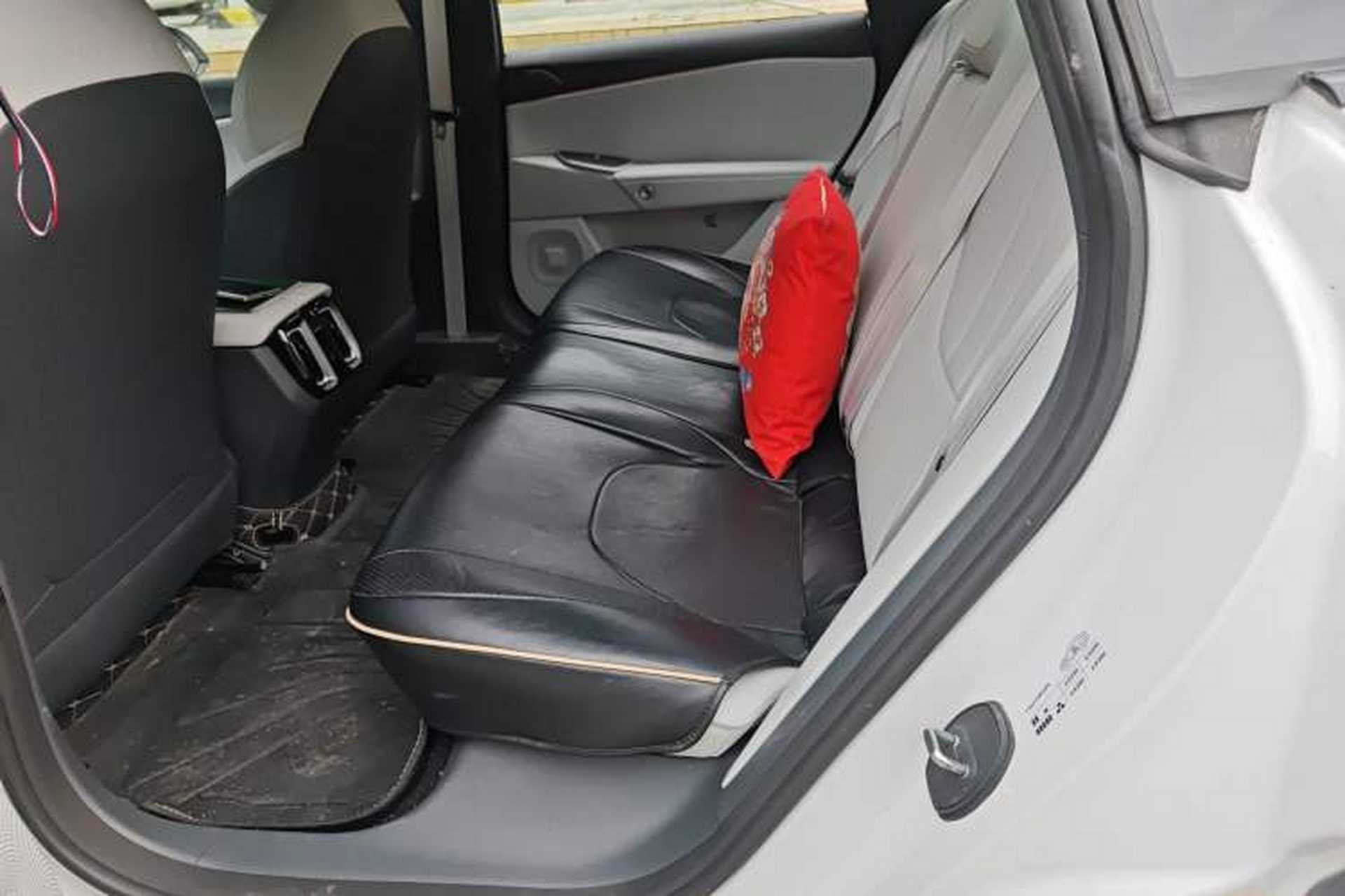 Used ARCFOX Alpha S5 2025 668MAX Shenxing Version 200kW Left Rear Seat