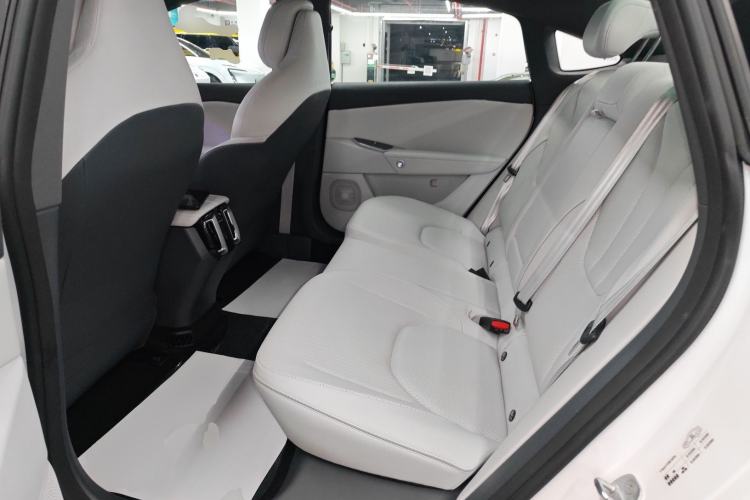 Used ARCFOX Alpha S5 2025 560PRO 185kW Left Rear Seat