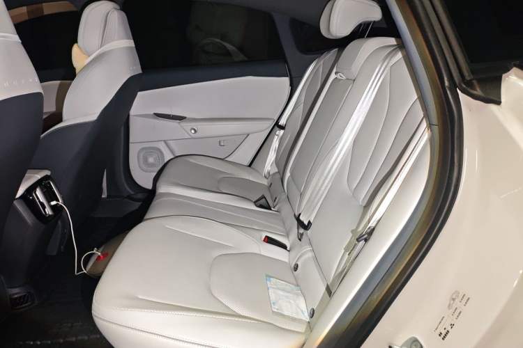 Used ARCFOX Alpha S5 2025 560PRO 185kW Left Rear Seat