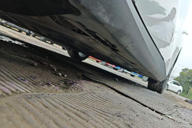 Used ARCFOX Alpha S5 2025 560MAX 185kW Left Side Sill