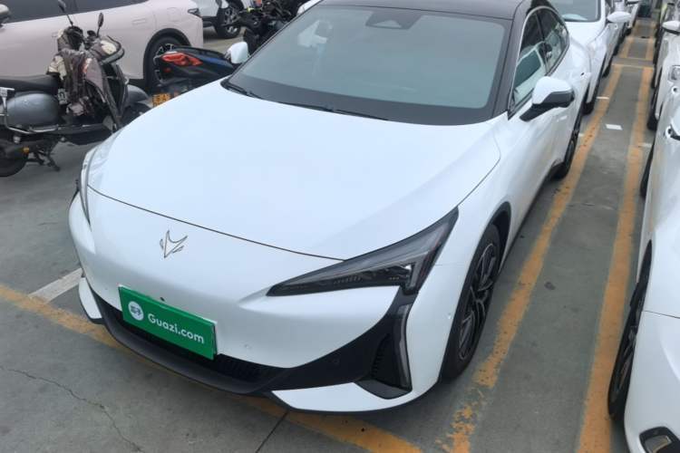Used ARCFOX Alpha S5 2025 560MAX 185kW Guazi used car, China used car export, Used car for sale, Used ARCFOX cars, Cheapest cars for sale, Electric vehicle, New energy car