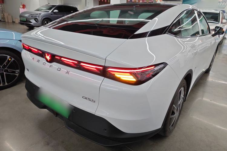 Used ARCFOX Alpha S5 2025 560PRO 185kW Rear Right 45 Deg