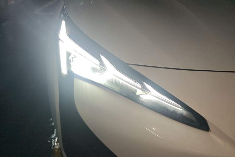 Used ARCFOX Alpha S5 2025 560PRO 185kW Right Front Headlight