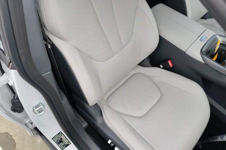 Used ARCFOX Alpha S5 2025 560MAX 185kW Right Front Seat