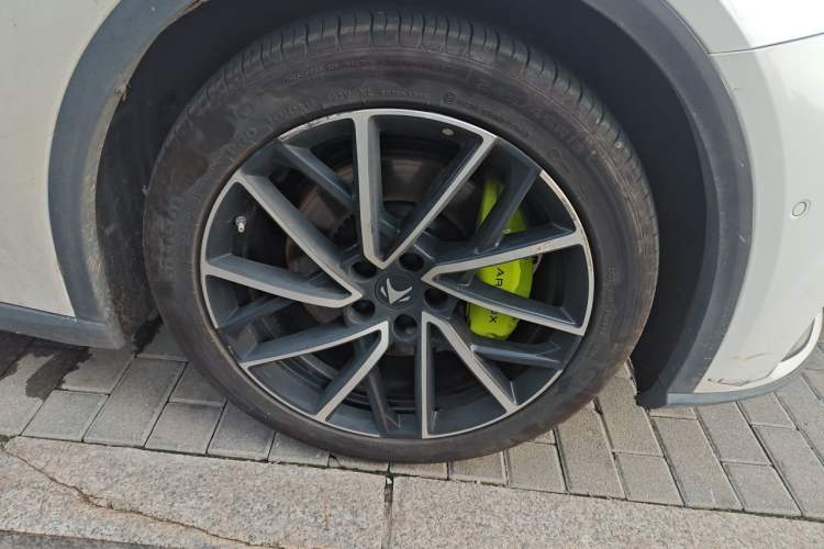 Used ARCFOX Alpha S5 2025 Facelifted 560PRO 185kW Right Front Wheel Hub