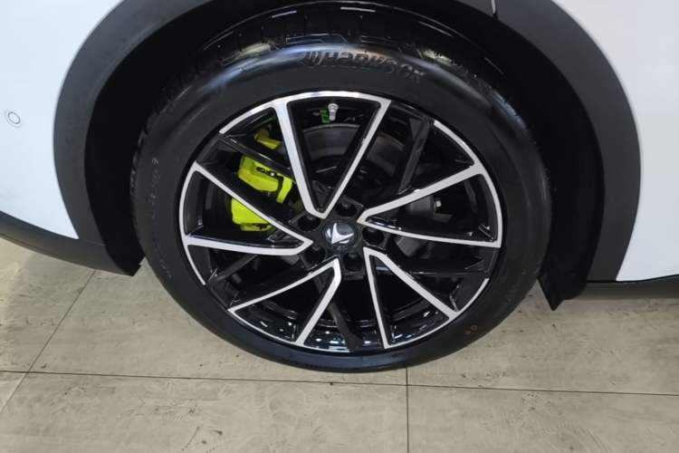 Used ARCFOX Alpha S5 2025 560MAX 185kW Right Rear Wheel Hub