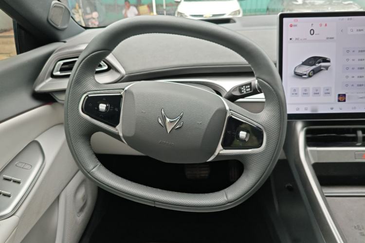 Used ARCFOX Alpha S5 2025 560MAX 185kW Steering Wheel