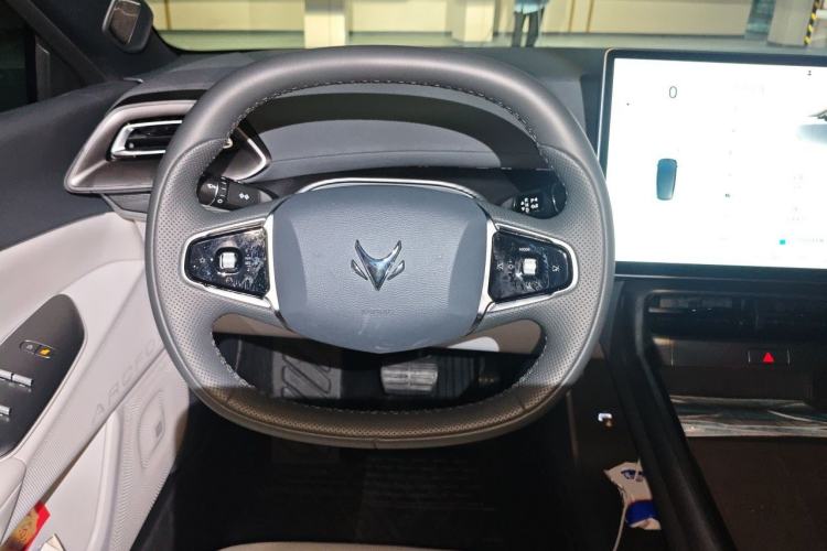 Used ARCFOX Alpha S5 2025 560PRO 185kW Steering Wheel