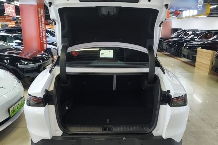 Used ARCFOX Alpha S5 2025 560MAX 185kW Trunk