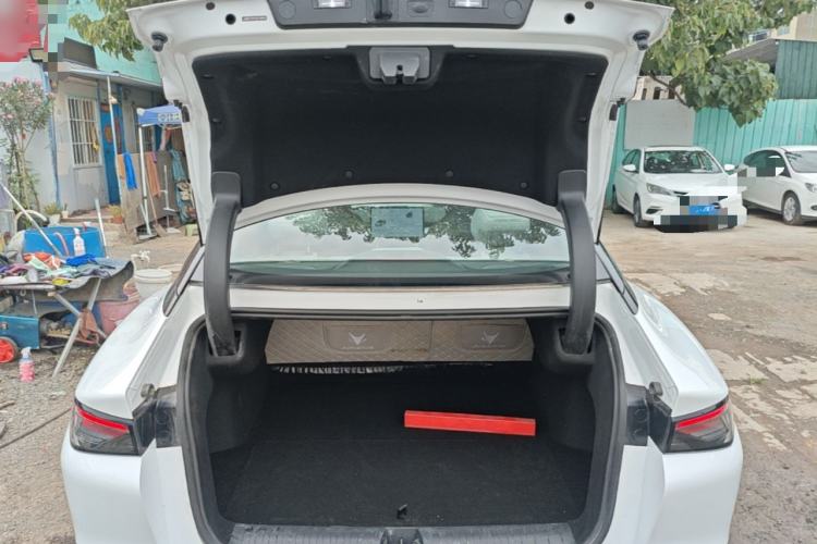 Used ARCFOX Alpha S5 2025 560MAX 185kW Trunk