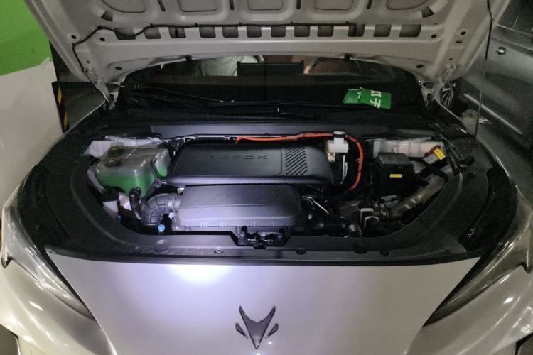Used ARCFOX Alpha S5 2026 Model 1450 Yuanjing Smart Drive 200kW Engine Bay