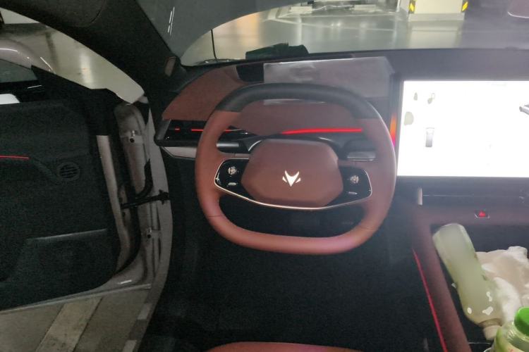 Used ARCFOX Alpha S5 2026 Model 1450 Yuanjing Smart Drive 200kW Steering Wheel