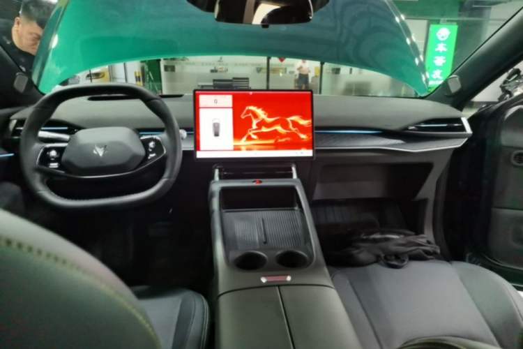 Used ARCFOX Alpha S5 2026 Model, 720 Yuan, Jing Shen Xing Version, 200kW Audio And AC Panel