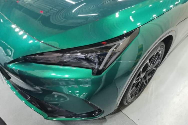 Used ARCFOX Alpha S5 2026 Model, 720 Yuan, Jing Shen Xing Version, 200kW Left Front Headlight