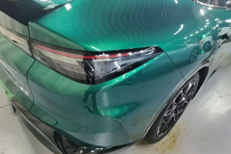 Used ARCFOX Alpha S5 2026 Model, 720 Yuan, Jing Shen Xing Version, 200kW Right Rear Taillight