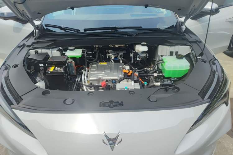 Used ARCFOX Alpha S5 2026 Model 630 Yuanjing Smart Drive 185kW Engine Bay