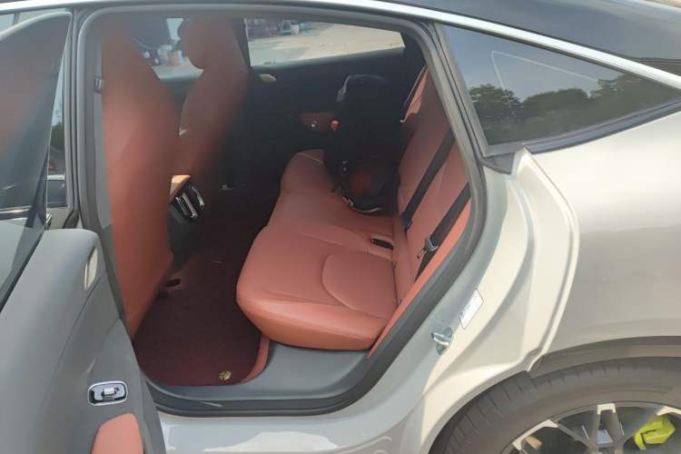 Used ARCFOX Alpha S5 2026 Model 630 Yuanjing Smart Drive 185kW Left Rear Seat