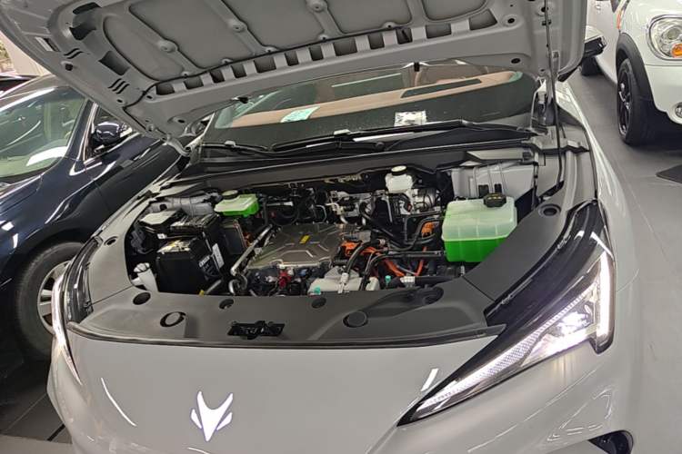 Used ARCFOX Alpha S5 2026 Model 650 Yuanjing All-Wheel-Drive 390kW Engine Bay