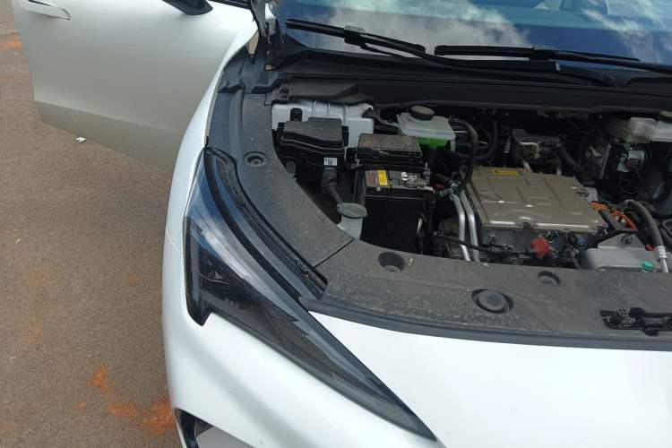 Used ARCFOX Alpha S5 2026 Model 630 Yuanjing Smart Drive 185kW Engine Bay Right