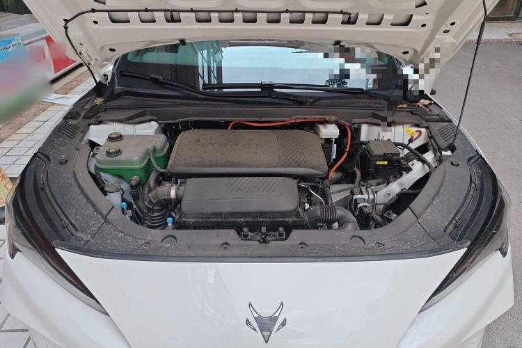 Used ARCFOX Alpha S5 2026 Model 1450 Yuanjing Smart Drive 200kW Engine Bay
