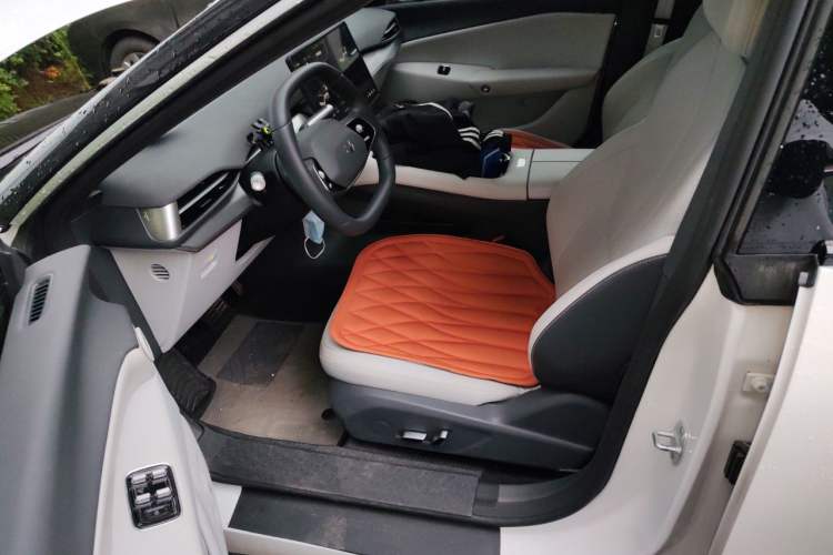 Used ARCFOX Alpha S5 2026 Model 1450 Yuanjing Smart Drive 200kW Left Front Seat