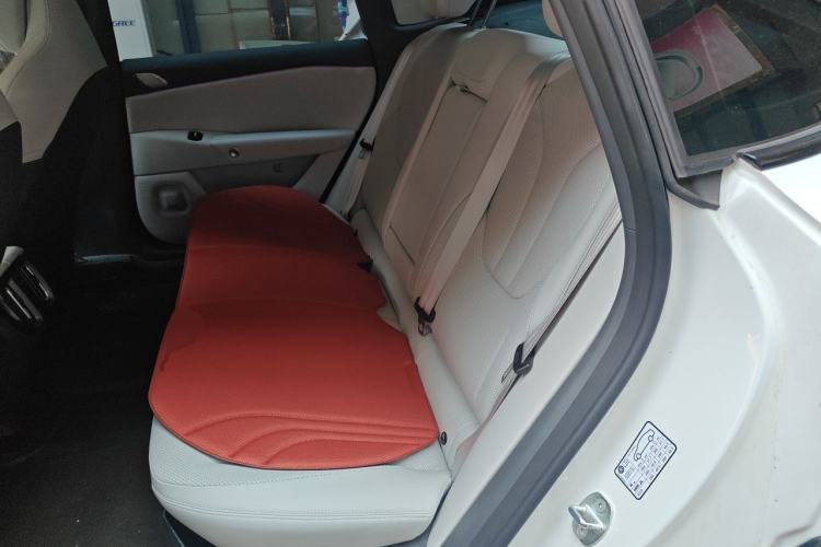 Used ARCFOX Alpha S5 2026 Model 1450 Yuanjing Smart Drive 200kW Left Rear Seat