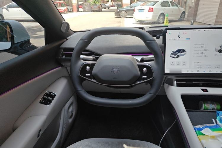 Used ARCFOX Alpha S5 2026 Model 1450 Yuanjing Smart Drive 200kW Steering Wheel