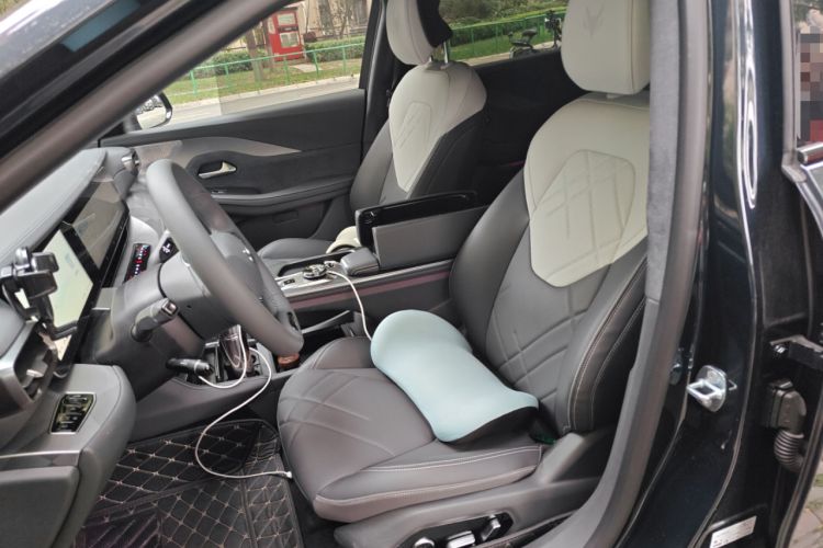 Used ARCFOX Alpha S6 2025 735MAX 175kW Left Front Seat
