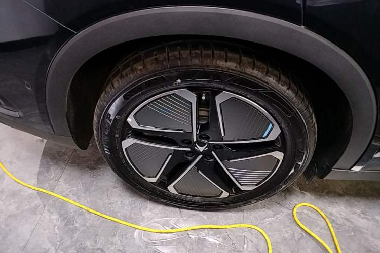 Used ARCFOX Alpha S6 2025 735MAX 160kW Right Rear Wheel Hub