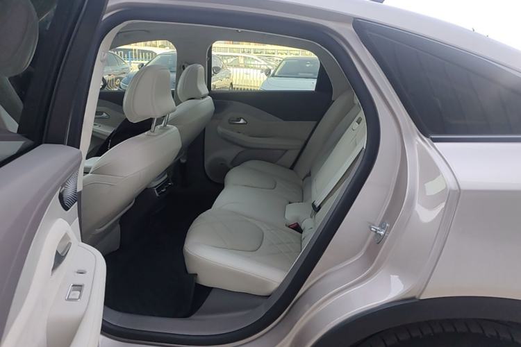 Used ARCFOX Alpha S6 2025 735MAX 175kW Left Rear Seat