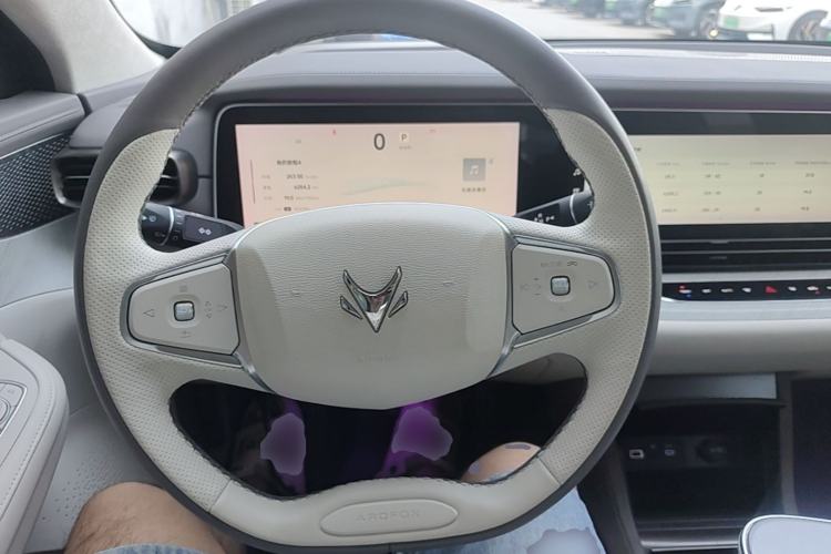 Used ARCFOX Alpha S6 2025 735MAX 175kW Steering Wheel