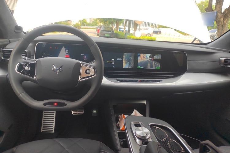 Used ARCFOX Alpha S6 2025 602 with Three LiDAR Sensors Center Console