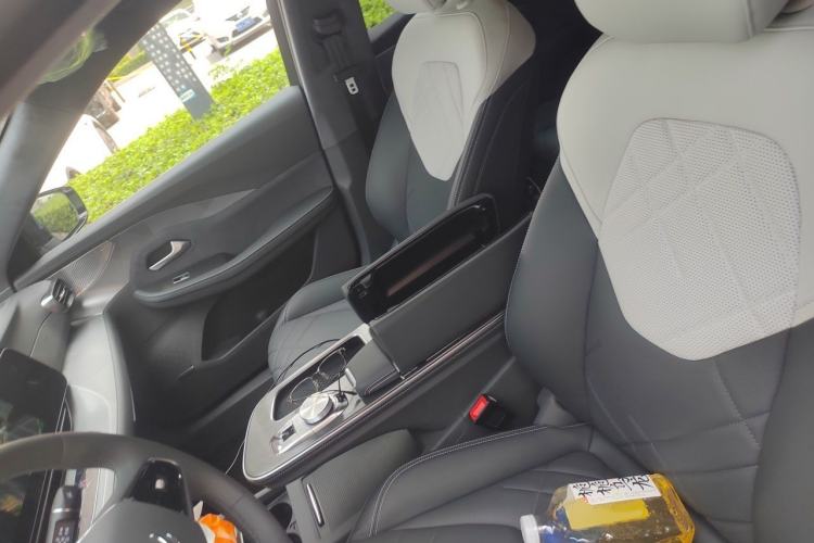 Used ARCFOX Alpha S6 2025 602 with Three LiDAR Sensors Left Front Seat