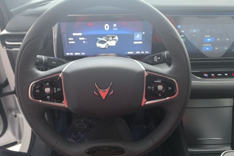 Used ARCFOX Alpha S6 2025 735MAX 175kW Steering Wheel