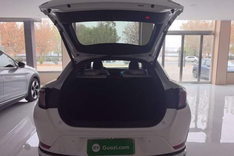 Used ARCFOX Alpha S6 2025 735MAX 175kW Trunk
