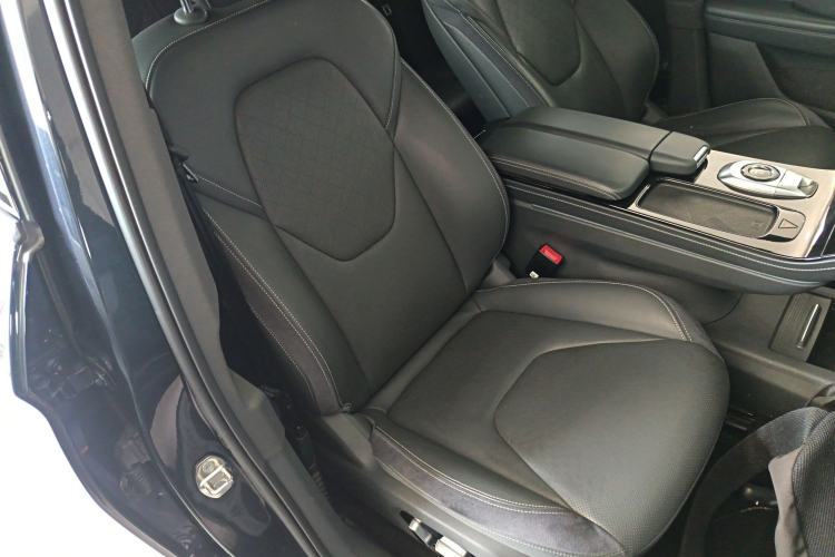 Used ARCFOX Alpha T 2021 653S 160kW Right Front Seat