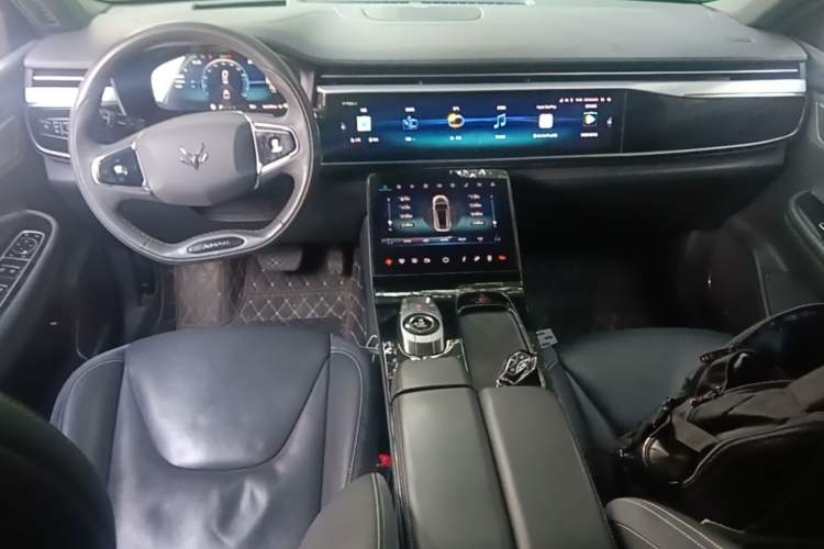 Used ARCFOX Alpha T  Center Console