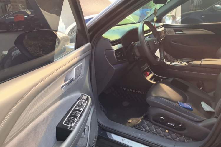 Used ARCFOX Alpha T 2021 653S+ 160kW Driver Seat