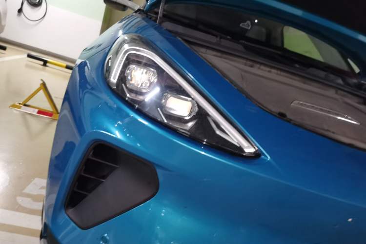 Used ARCFOX Alpha T 2021 600H Right Front Headlight