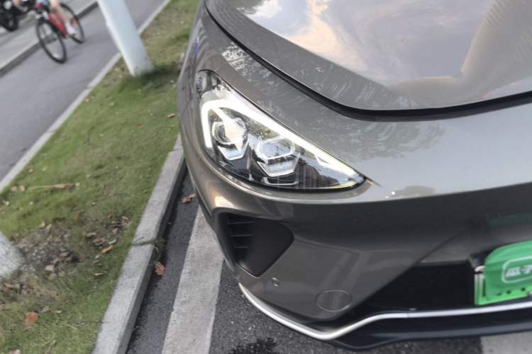 Used ARCFOX Alpha T 2021 653S+ 160kW Right Front Headlight