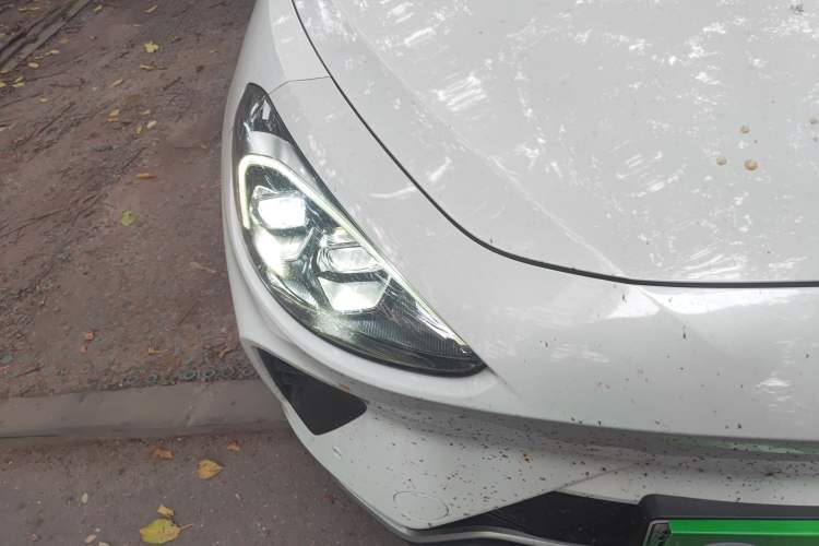 Used ARCFOX Alpha T 2021 653S+ 160kW Right Front Headlight
