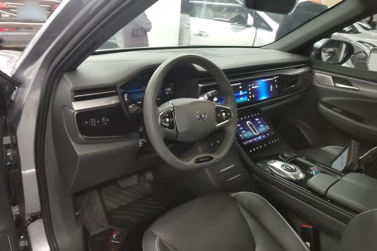 Used ARCFOX Alpha T 2021 480S 175kW Center Console